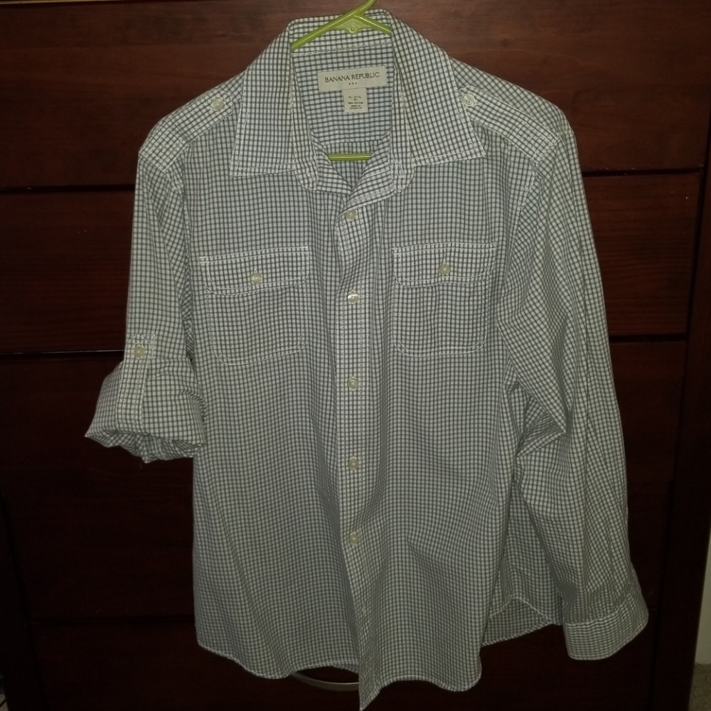 Banana Republic long sleeve button up shirt